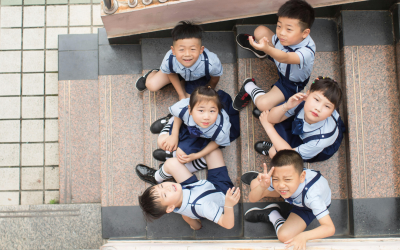 Tendências em uniformes escolares: o que as escolas modernas estão adotando