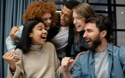 Camisetas personalizadas para empresas: quando o uniforme vira estratégia de marca